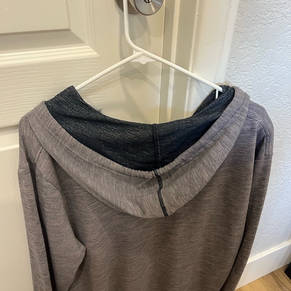 MENS VANS PULLOVER SIZE EXTRA LARGE - Picture 2 of 3